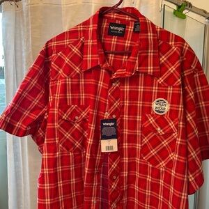 Wrangler Men's Vibrant Red Checkered Shirt